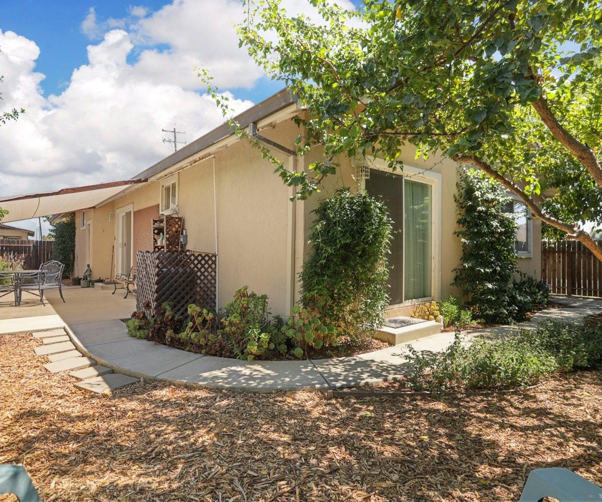 320 B St, Isleton, CA 95641